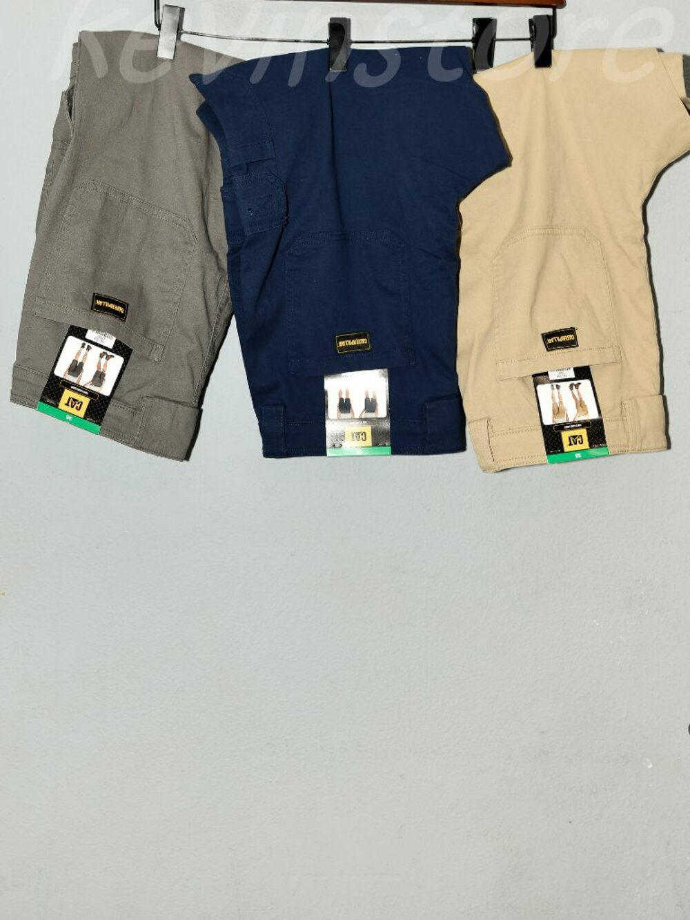 3 PAIRS CAT ( CATERPILLAR)  Men's Cargo ShortS. Price is for 3 .